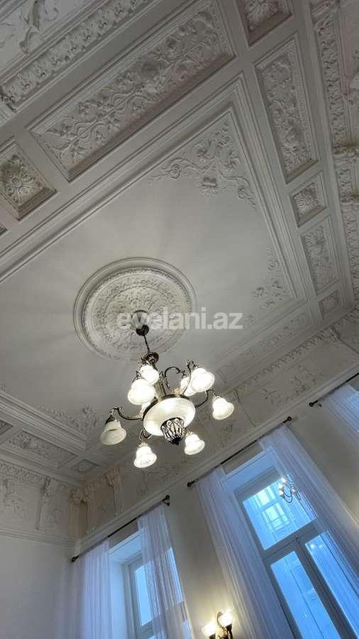 Rent, old building, 3 room, 130 m², Baku, Nasimi r.