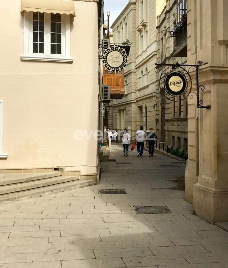 Сдаётся, вторичка, 3-комнаты, 45 m², Баку, Сабаильский r.