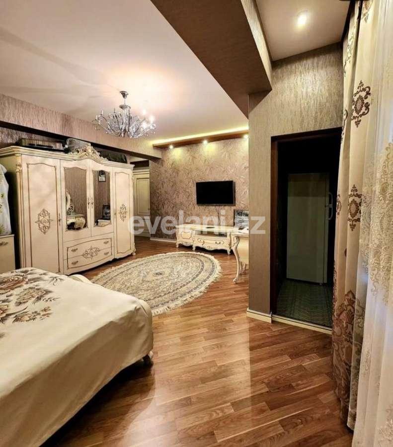 Satılır, yeni tikili, 4 otaqlı, 178 m², Bakı, Nizami r, Neftçilər m.