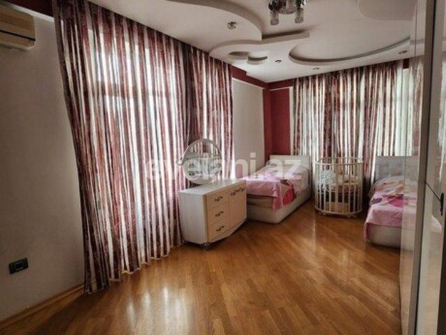 Satılır, yeni tikili, 4 otaqlı, 189 m², Bakı, Xətai r, Şah İsmayıl Xətai m.