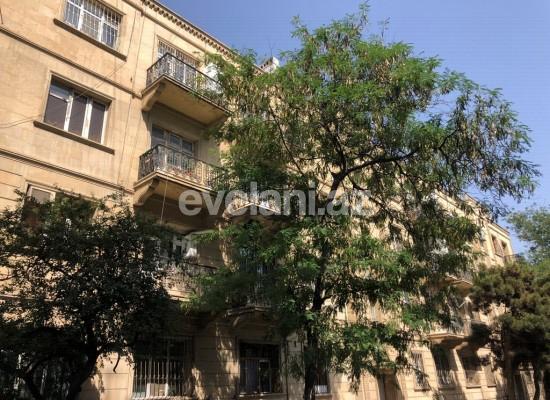 Satılır, köhnə tikili, 2 otaqlı, 80 m², Bakı, Nərimanov r, Nəriman Nərimanov m.