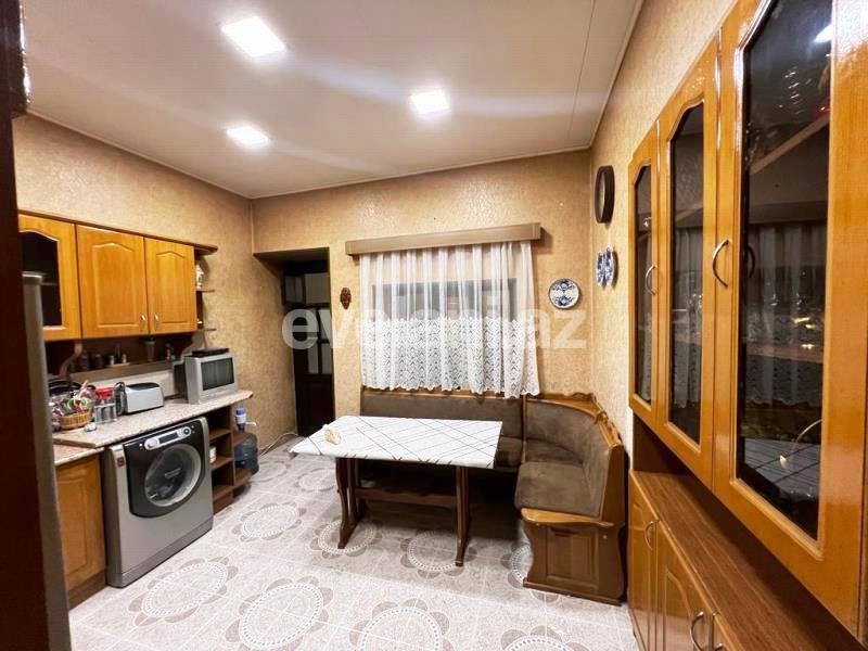 Sale, old building, 4 room, 100 m², Baku, Nasimi r, 28 may m.