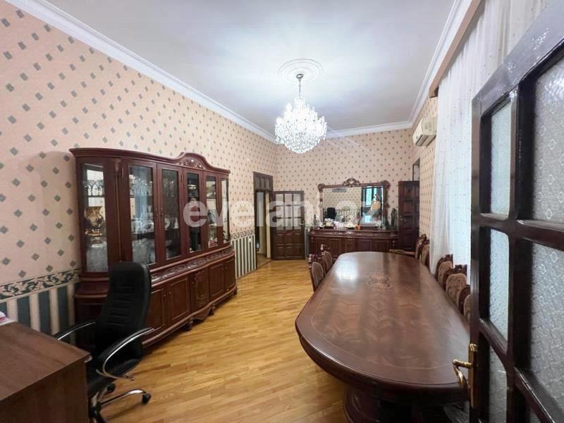 Sale, old building, 4 room, 100 m², Baku, Nasimi r, 28 may m.