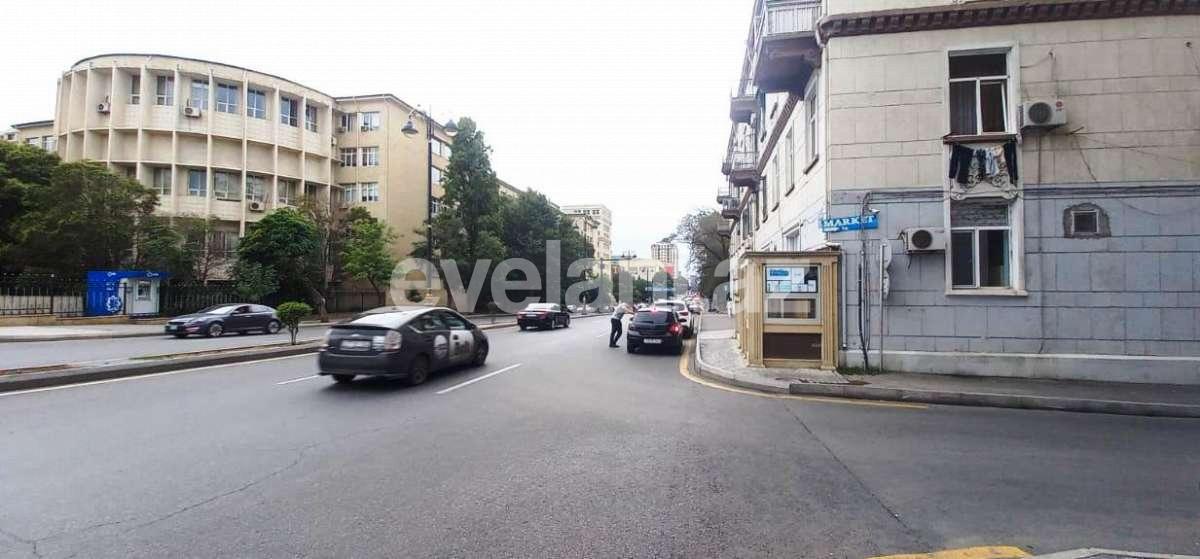 Rent, old building, 3 room, 80 m², Baku, Nasimi r, Ganjlik m.
