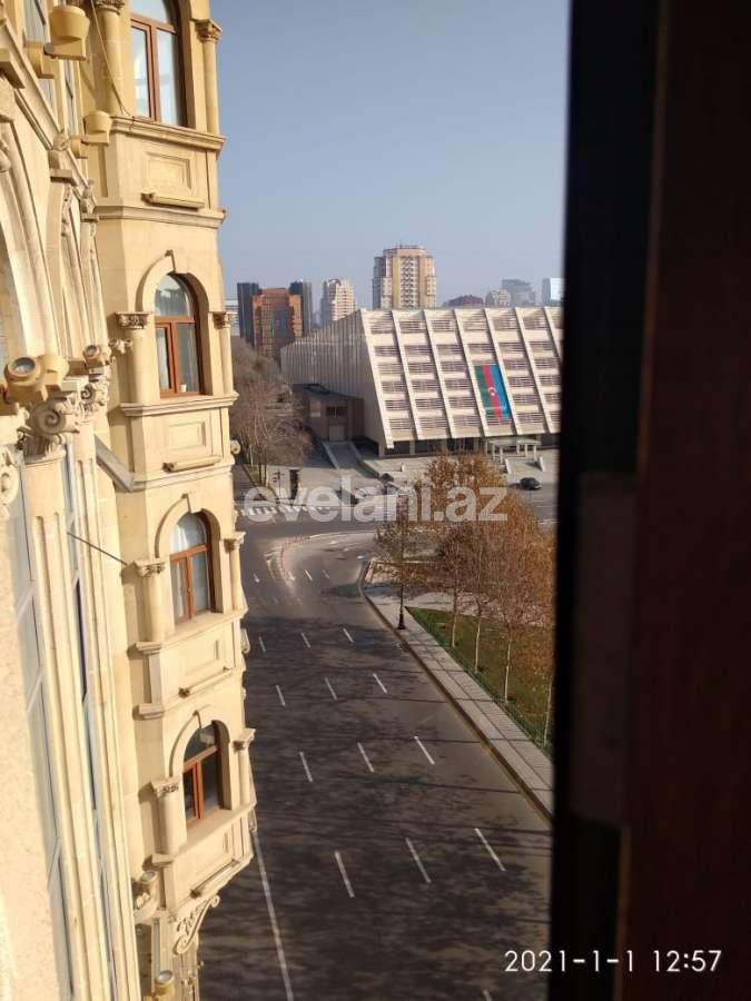 Продаётся, вторичка, 3-комнаты, 114 m², Баку, Ясамальский r, 28 мая m.