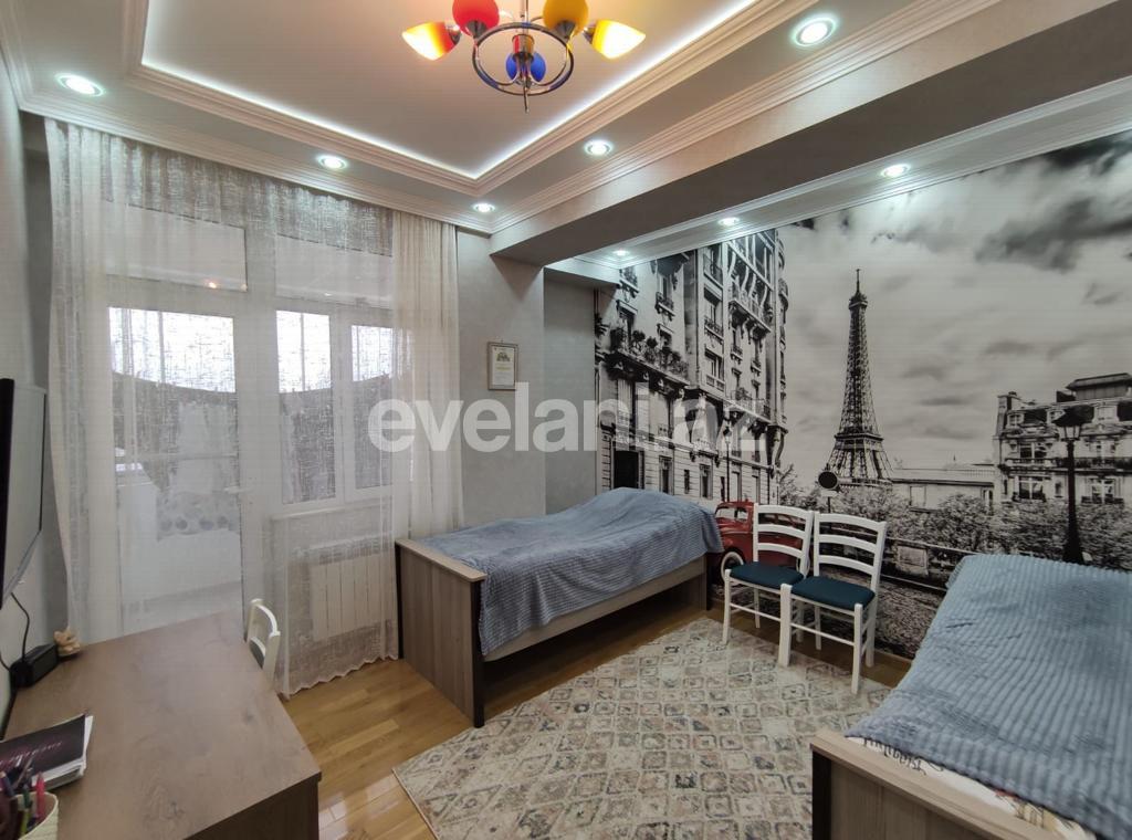 Satılır, yeni tikili, 3 otaqlı, 118 m², Bakı, Nizami r, Qara Qarayev m.