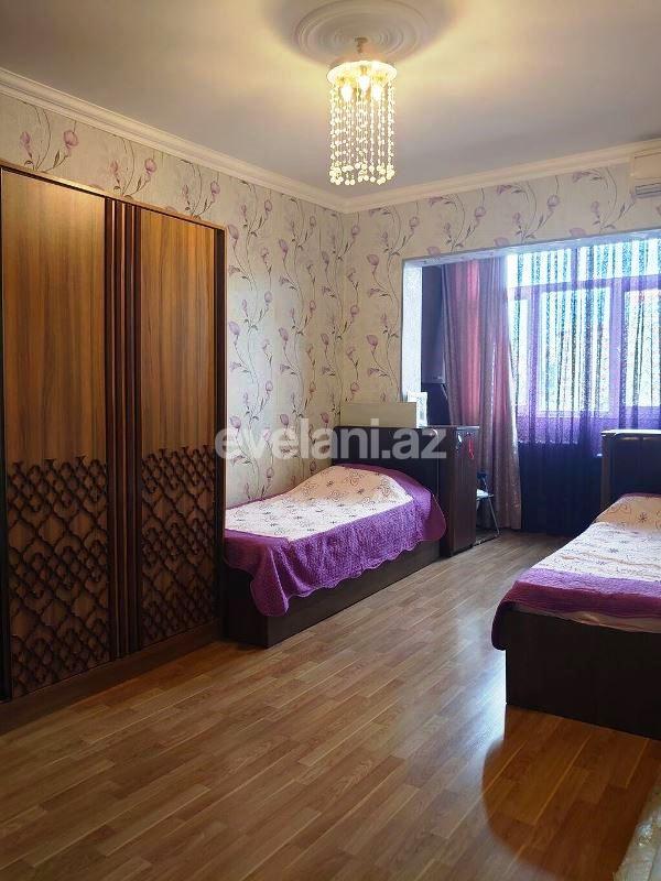 Sale, old building, 3 room, 75 m², Baku, Khatai r, Ahmedli d, Hazi Aslanov m.