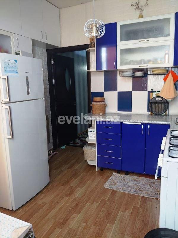Sale, old building, 3 room, 75 m², Baku, Khatai r, Ahmedli d, Hazi Aslanov m.