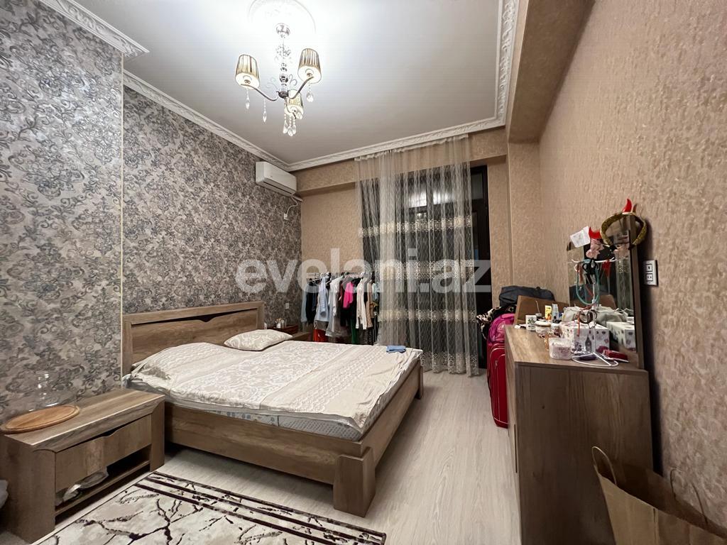 Satılır, yeni tikili, 2 otaqlı, 70 m², Bakı, Nəsimi r, 4-cü mikrorayon q, Memar Əcəmi m.