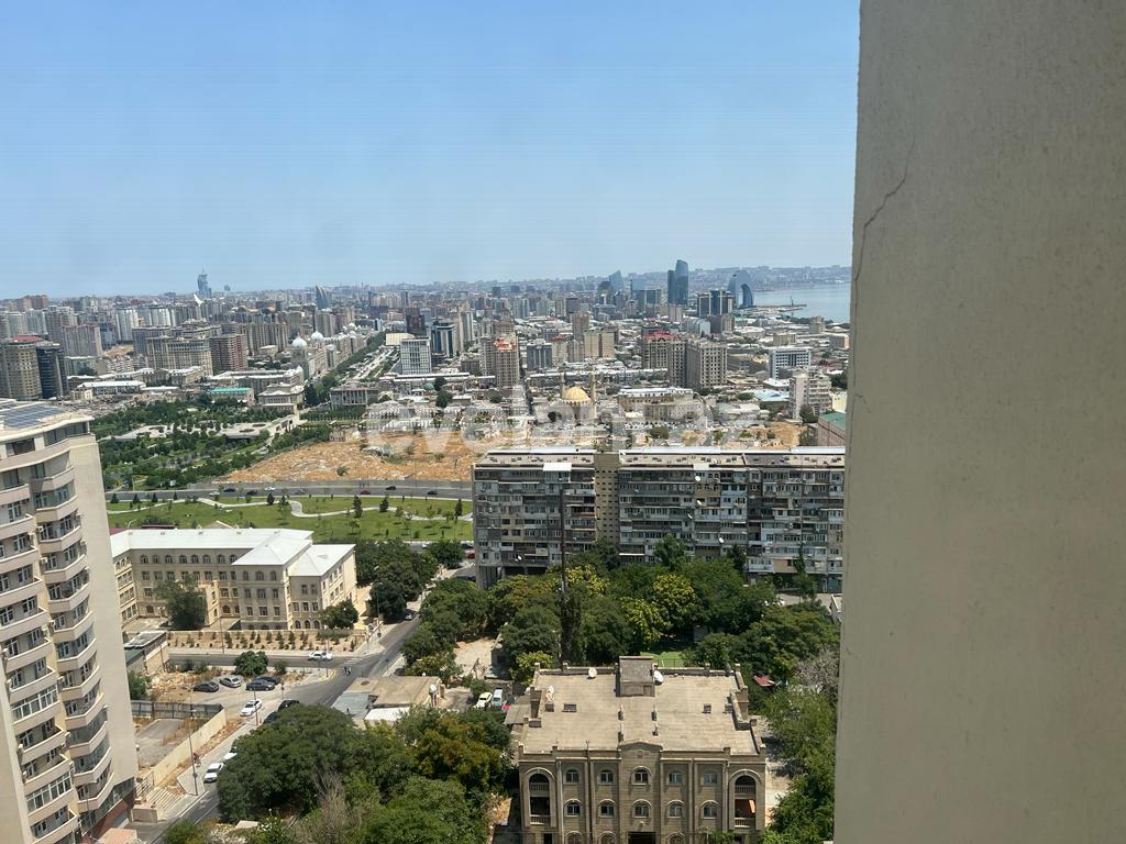 Kirayə verilir, yeni tikili, 4 otaqlı, 200 m², Bakı, Yasamal r, Elmlər Akademiyası m.