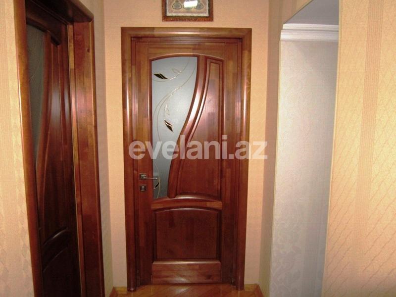 Satılır, köhnə tikili, 3 otaqlı, 80 m², Bakı, Nizami r, 8-ci kilometr q, Neftçilər m.