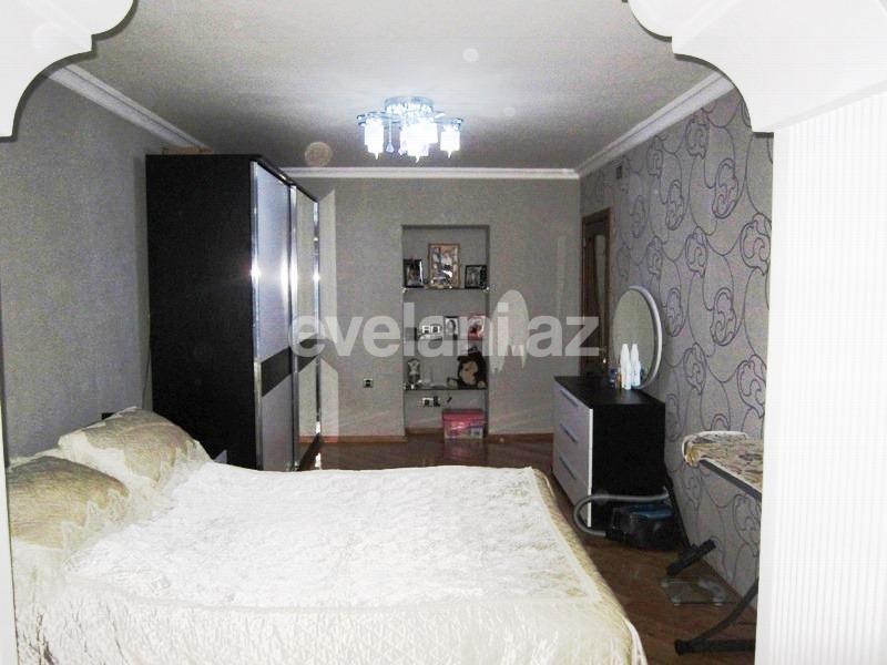 Satılır, köhnə tikili, 3 otaqlı, 80 m², Bakı, Nizami r, 8-ci kilometr q, Neftçilər m.