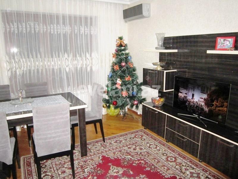 Satılır, köhnə tikili, 3 otaqlı, 80 m², Bakı, Nizami r, 8-ci kilometr q, Neftçilər m.