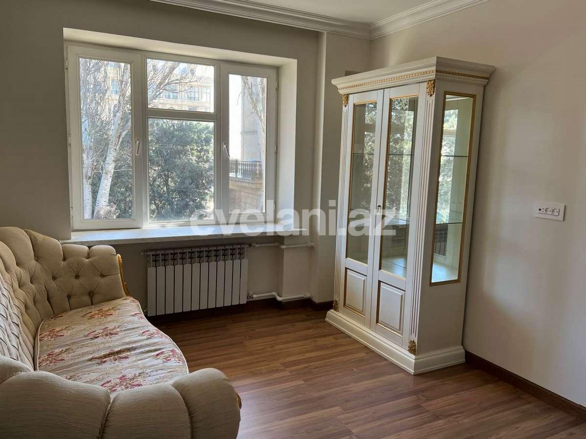 Kirayə verilir, köhnə tikili, 2 otaqlı, 47 m², Bakı, Səbail r, İçəri Şəhər m.
