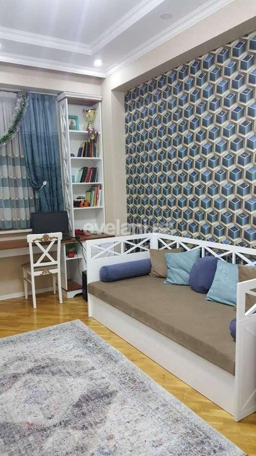 Satılır, yeni tikili, 3 otaqlı, 81 m², Bakı, Nizami r, Qara Qarayev m.