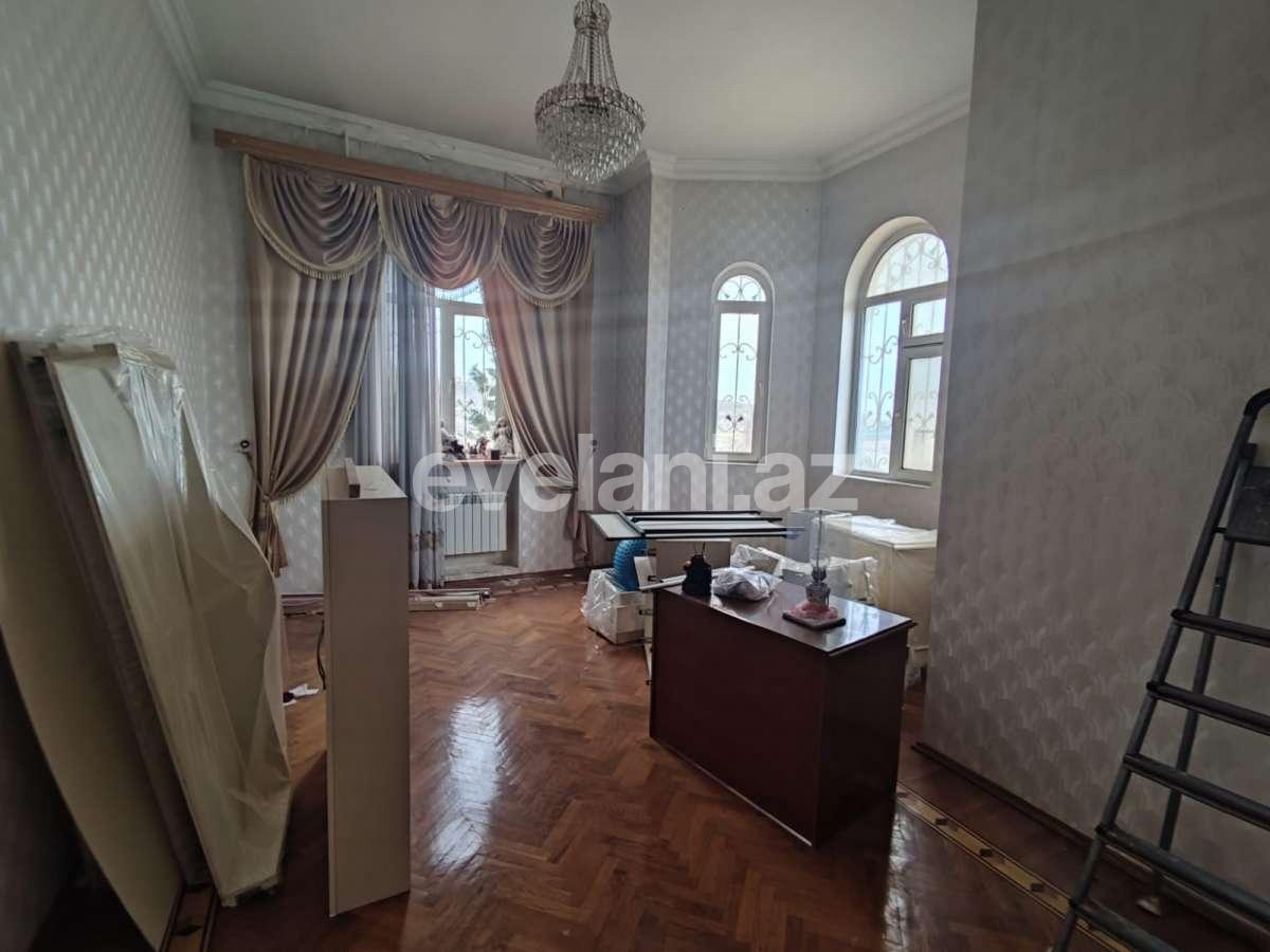 Satılır, həyət evi / bağ, 6 otaqlı, 450 m², Bakı, Səbail r, 20-ci sahə q.