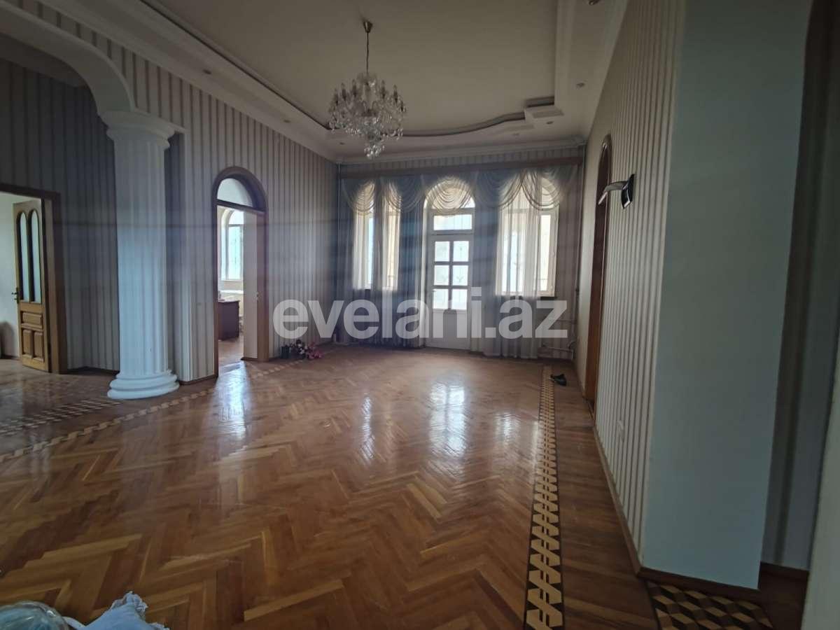 Satılır, həyət evi / bağ, 6 otaqlı, 450 m², Bakı, Səbail r, 20-ci sahə q.