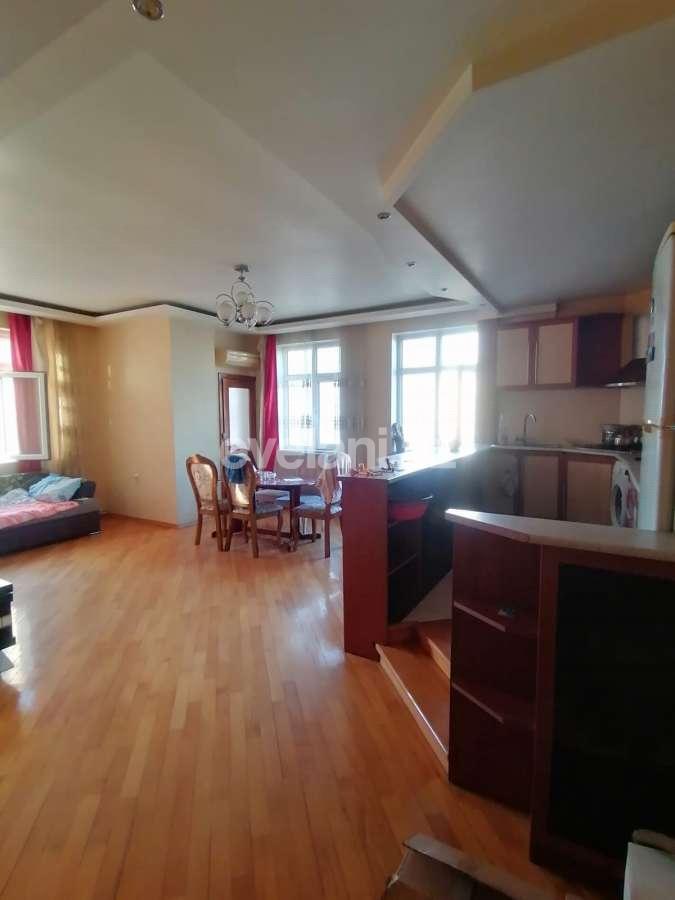 Satılır, yeni tikili, 3 otaqlı, 100 m², Bakı, Binəqədi r, 8-ci mikrorayon q.