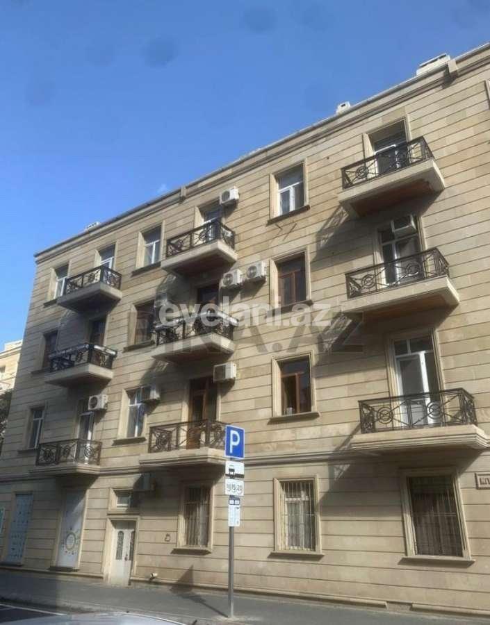 Kirayə verilir, köhnə tikili, 2 otaqlı, 60 m², Bakı, Səbail r, İçəri Şəhər m.