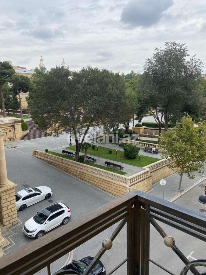 Kirayə verilir, köhnə tikili, 2 otaqlı, 60 m², Bakı, Səbail r, İçəri Şəhər m.