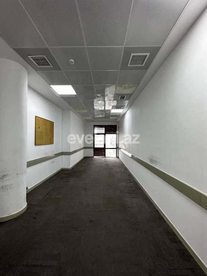 Rent, office, 11 room, 500 m², Baku, Nasimi r, 28 may m.