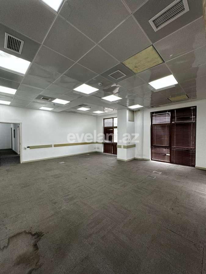 Rent, office, 11 room, 500 m², Baku, Nasimi r, 28 may m.