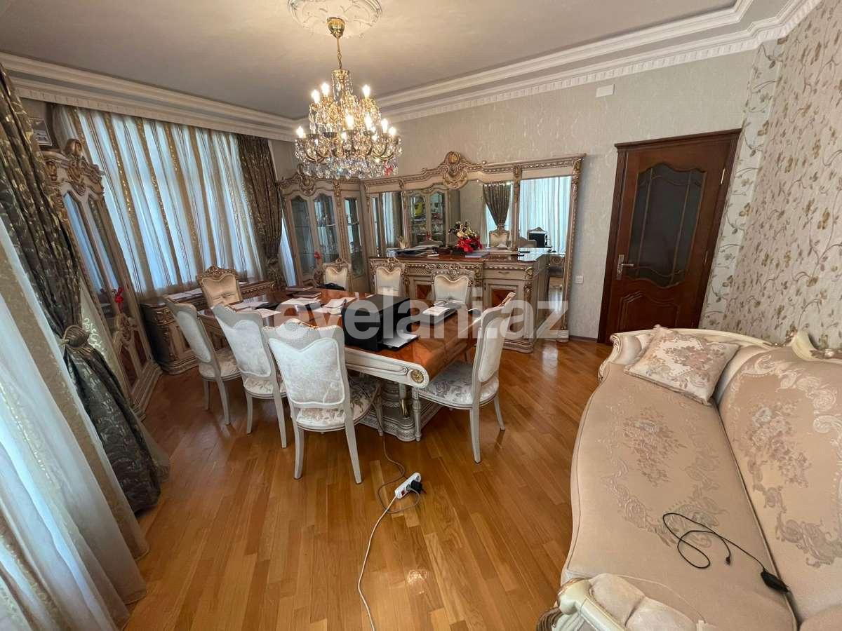 Kirayə verilir, yeni tikili, 3 otaqlı, 122 m²