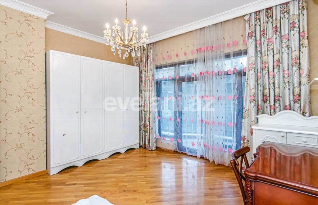 Kirayə verilir, yeni tikili, 3 otaqlı, 160 m², Bakı, Səbail r, Sahil m.