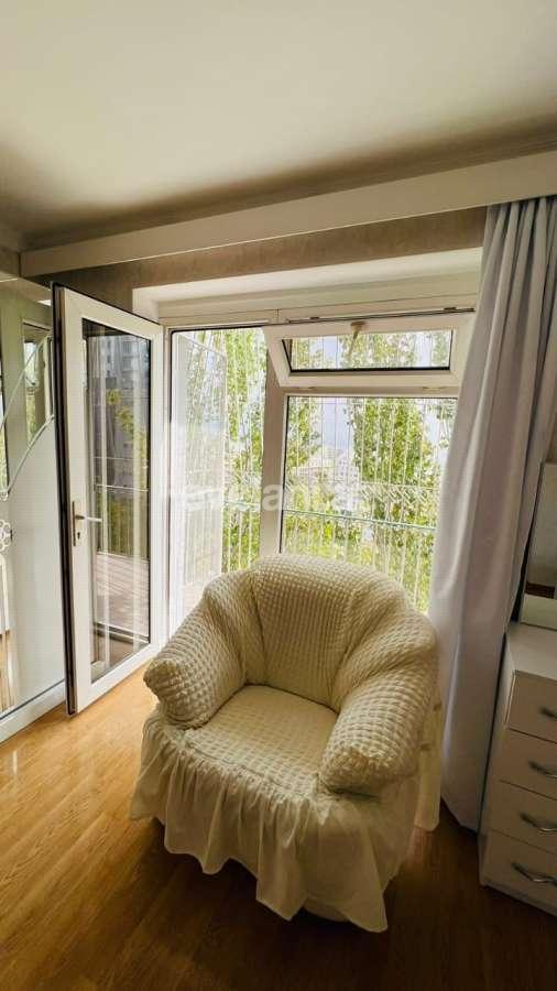 Kirayə verilir, köhnə tikili, 2 otaqlı, 65 m², Bakı, Yasamal r, Elmlər Akademiyası m.