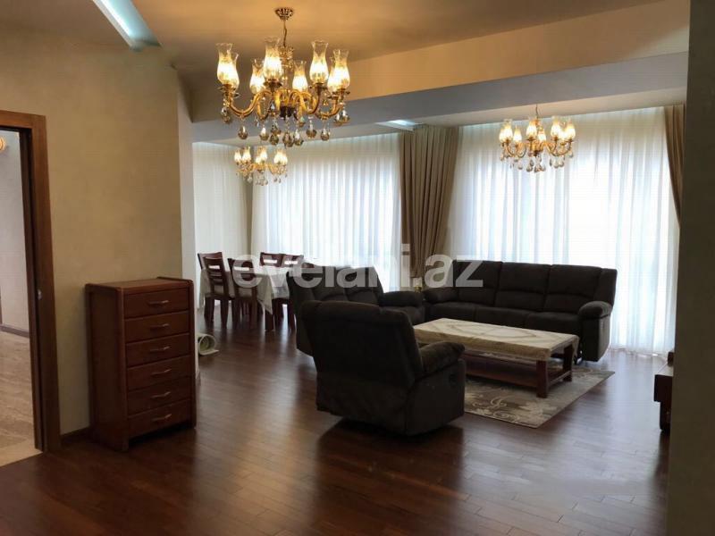 Kirayə verilir, yeni tikili, 3 otaqlı, 140 m², Bakı, Xətai r.