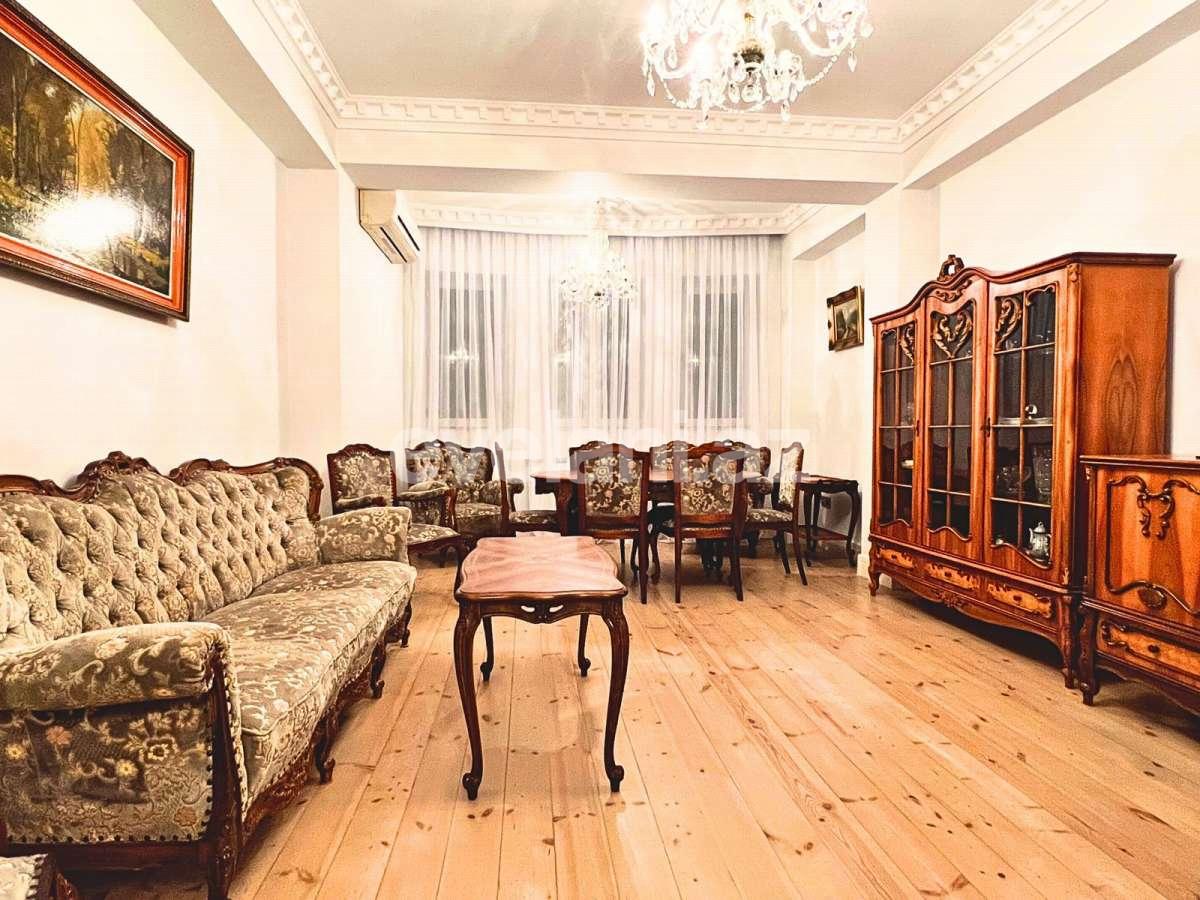 Rent, new building, 3 room, 126 m², Baku, Nasimi r, 8 November m.