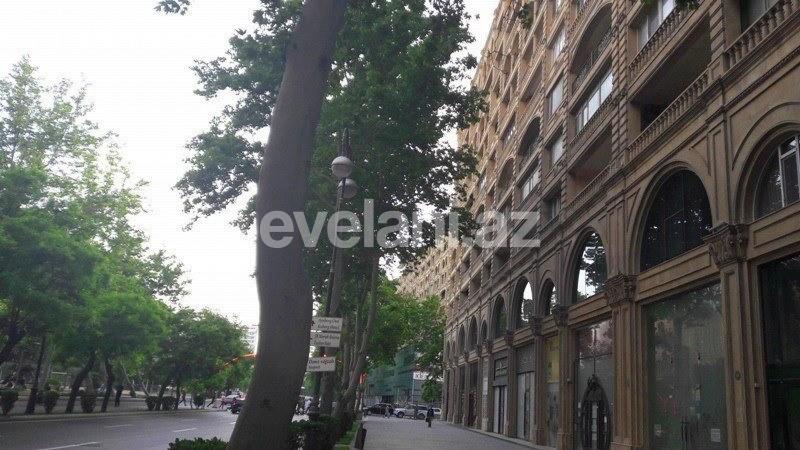 Satılır, köhnə tikili, 3 otaqlı, 80 m², Bakı, Nəsimi r, 28 may m.