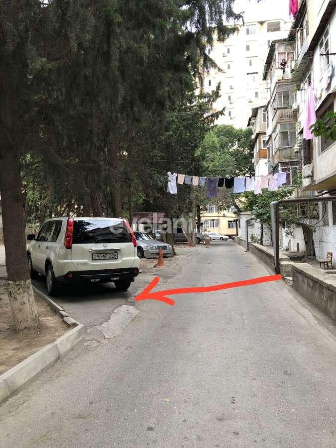 Satılır, köhnə tikili, 2 otaqlı, 47 m², Bakı, Binəqədi r, Memar Əcəmi m.