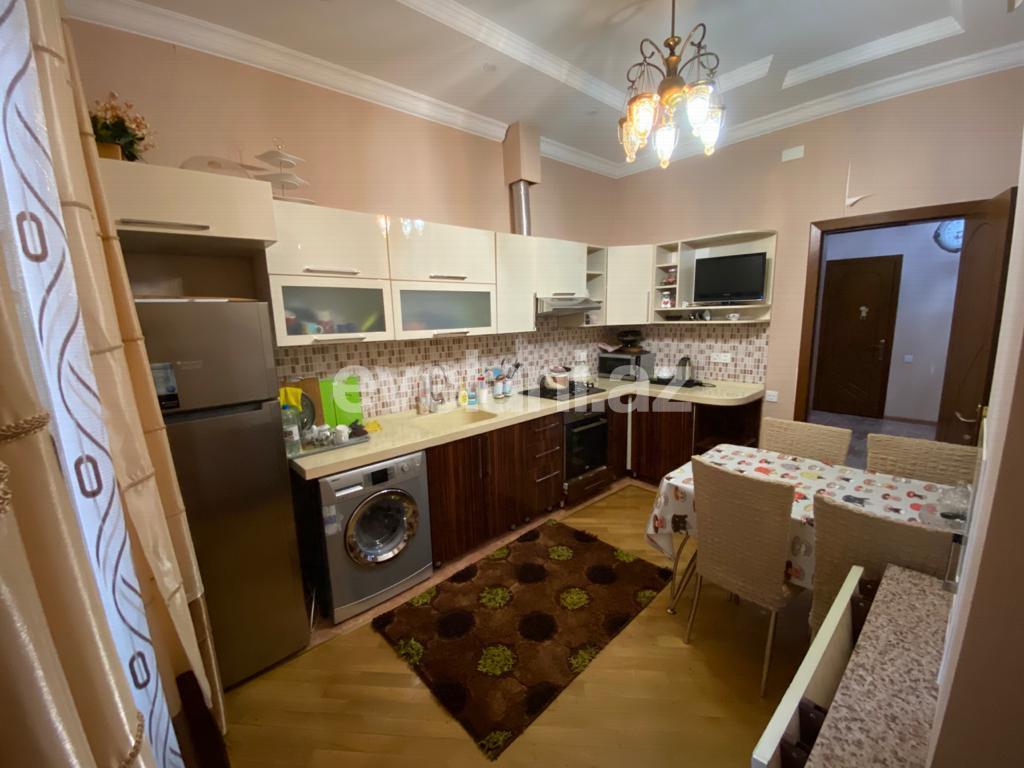 Kirayə verilir, yeni tikili, 3 otaqlı, 140 m², Bakı, Nərimanov r, 8 Noyabr m.