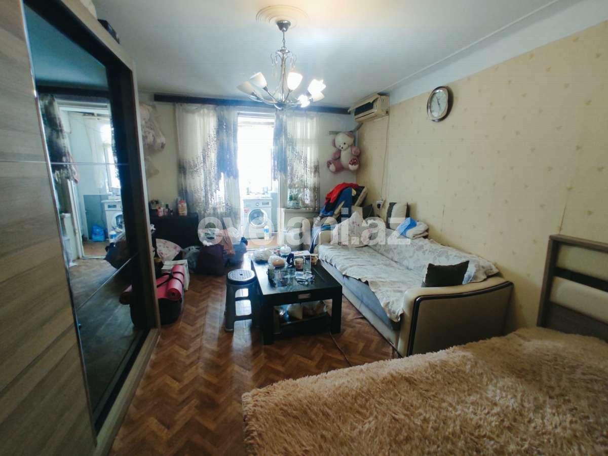 Kirayə verilir, köhnə tikili, 1 otaqlı, 35 m², Bakı, Nizami r, Qara Qarayev m.