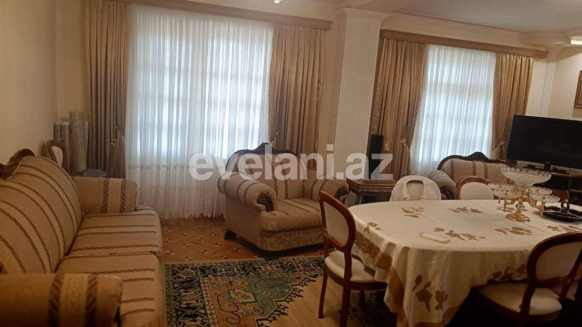 Sale, old building, 4 room, 145 m², Baku, Binagadi r, 8-th microdistrict d.