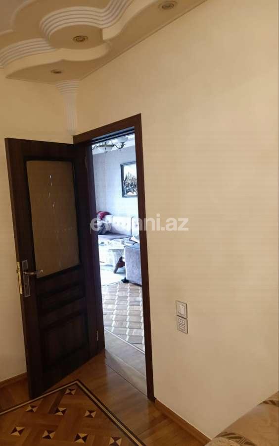 Sale, old building, 4 room, 145 m², Baku, Binagadi r, 8-th microdistrict d.