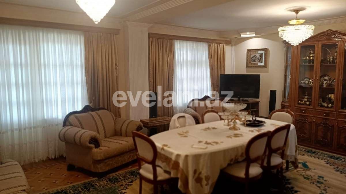 Sale, old building, 4 room, 145 m², Baku, Binagadi r, 8-th microdistrict d.
