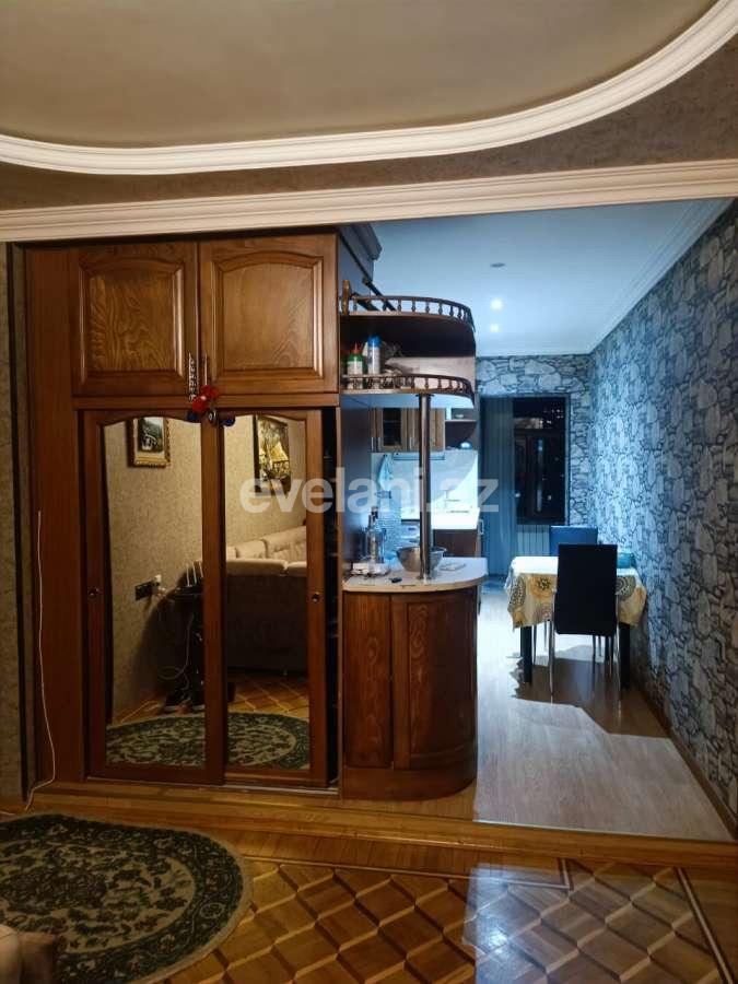 Sale, old building, 4 room, 145 m², Baku, Binagadi r, 8-th microdistrict d.