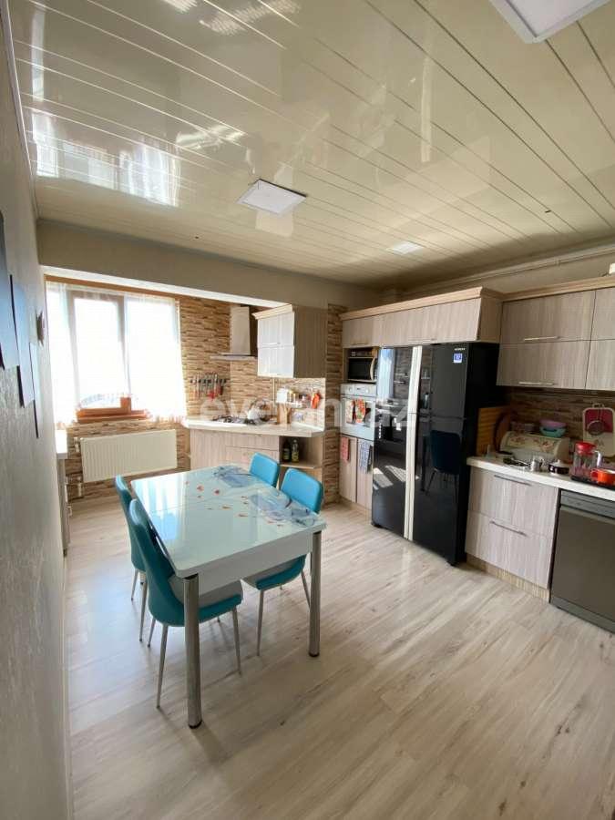 Satılır, yeni tikili, 4 otaqlı, 130 m², Bakı, Nizami r, Xalqlar Dostluğu m.