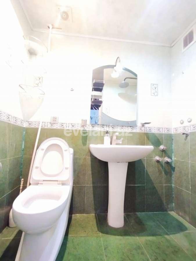 Rent, old building, 3 room, 80 m², Baku, Nizami r, Gara Garayev m.