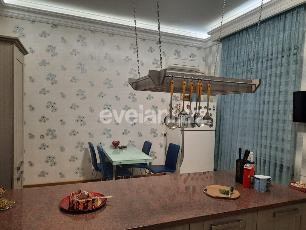 Satılır, villa, 7 otaqlı, 680 m², Bakı, Səbail r, Badamdar q.