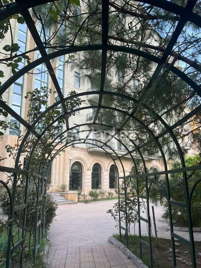 Rent, new building, 4 room, 185 m², Baku, Yasamal r, Nizami m.