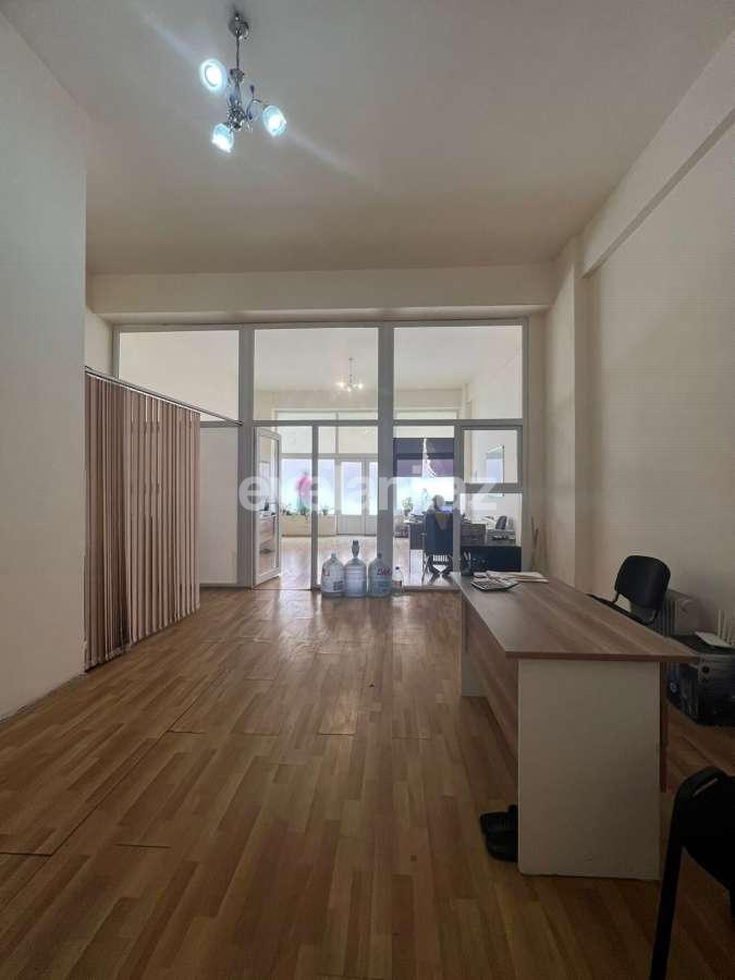 Kirayə verilir, ofis, 3 otaqlı, 100 m², Bakı, Nizami r, Neftçilər m.