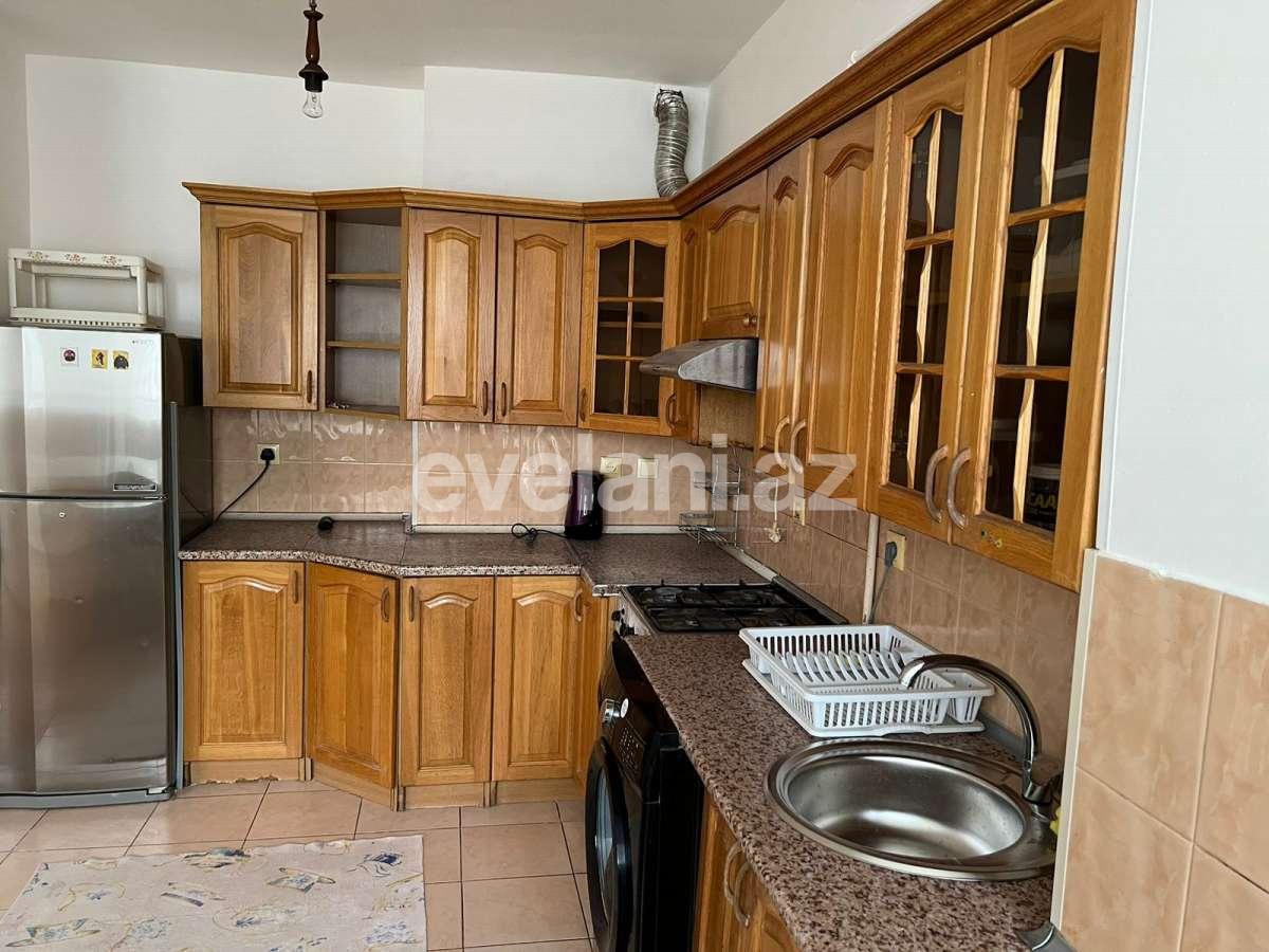 Kirayə verilir, köhnə tikili, 3 otaqlı, 75 m², Bakı, Xətai r, Şah İsmayıl Xətai m.