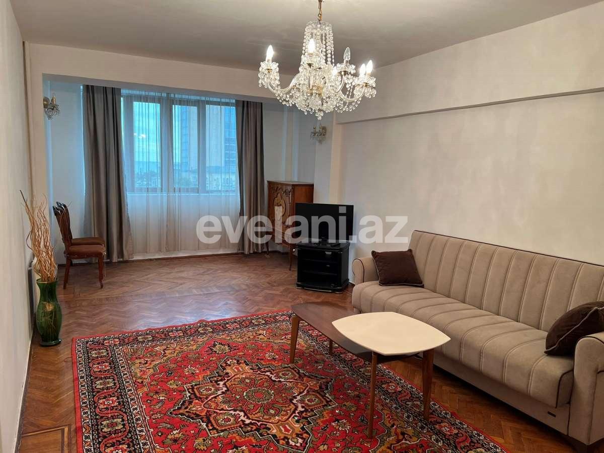 Сдаётся, вторичка, 3-комнаты, 80 m², Баку, Хатаинский r, Шах Исмаил Хатаи m.