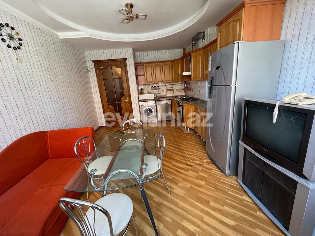 Kirayə verilir, köhnə tikili, 4 otaqlı, 110 m², Bakı, Yasamal r, Nizami m.