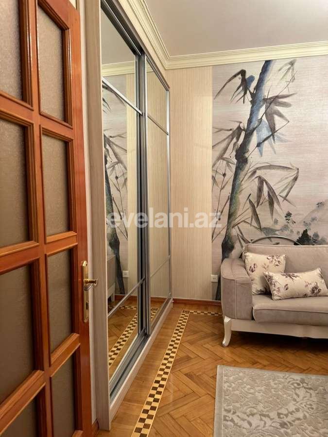 Сдаётся, вторичка, 3-комнаты, 120 m², Баку, Сабаильский r, Сахил m.