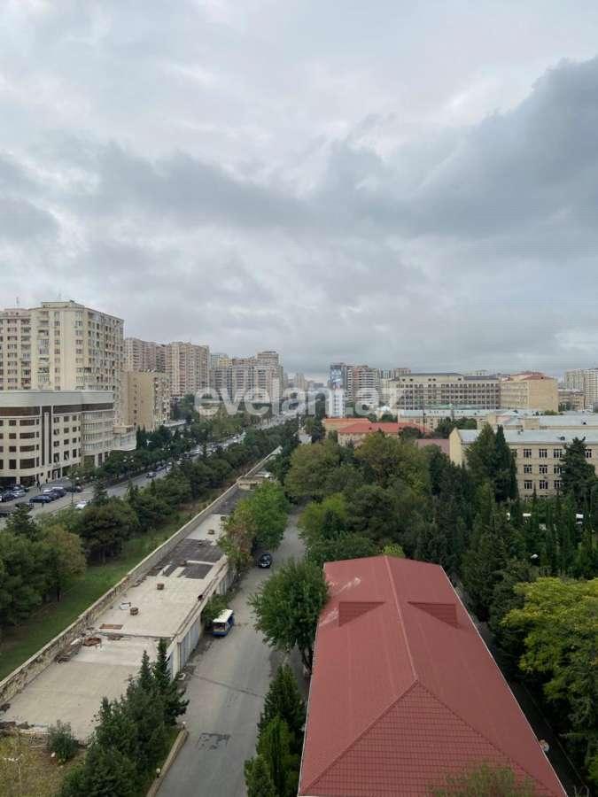 Сдаётся, вторичка, 3-комнаты, 90 m², Баку, Ясамальский r, Элмляр Академиясы m.