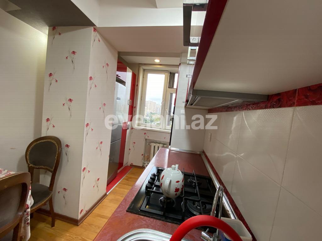 Сдаётся, вторичка, 3-комнаты, 90 m², Баку, Ясамальский r, Элмляр Академиясы m.